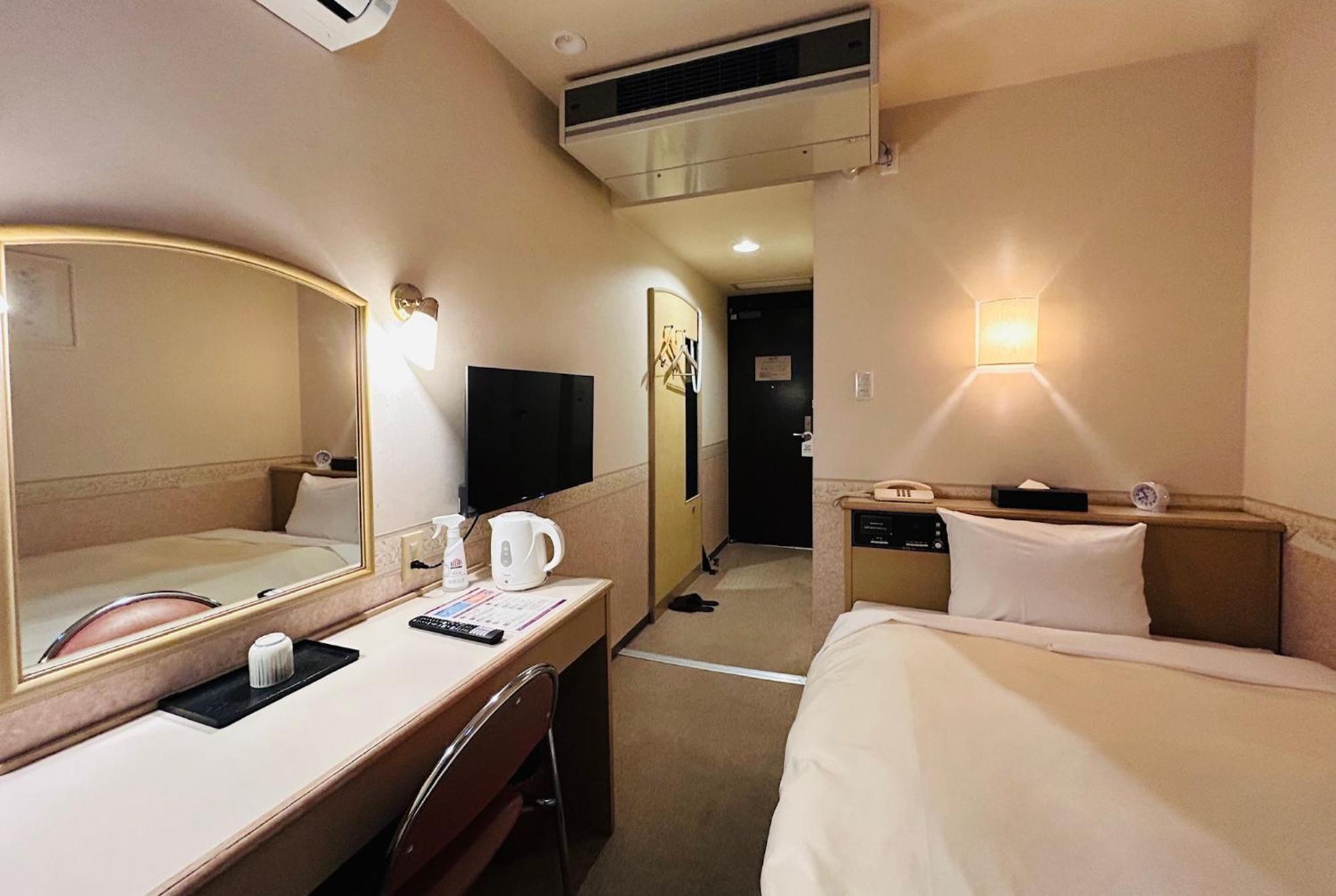 Hotel Crown Hills Kanazawa Exterior photo