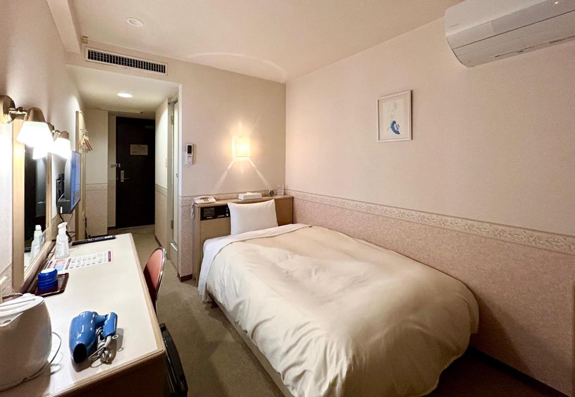 Hotel Crown Hills Kanazawa Exterior photo