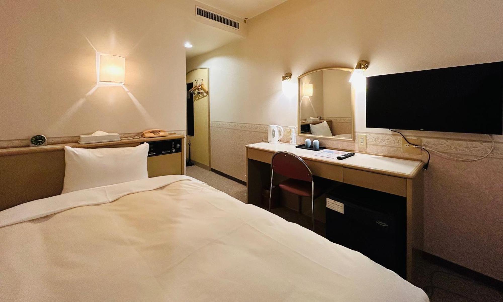 Hotel Crown Hills Kanazawa Exterior photo