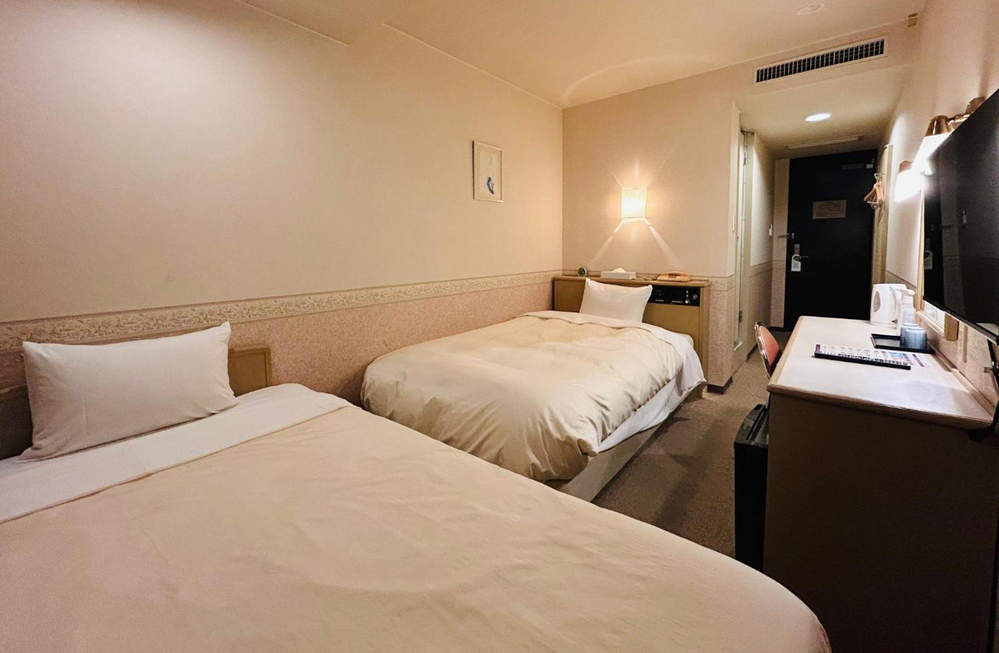 Hotel Crown Hills Kanazawa Exterior photo